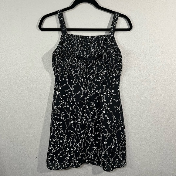 Words Y2K Vintage Mini Sleeveless Dress Black with Floral and Leaf print Sz 5 - Picture 2 of 4